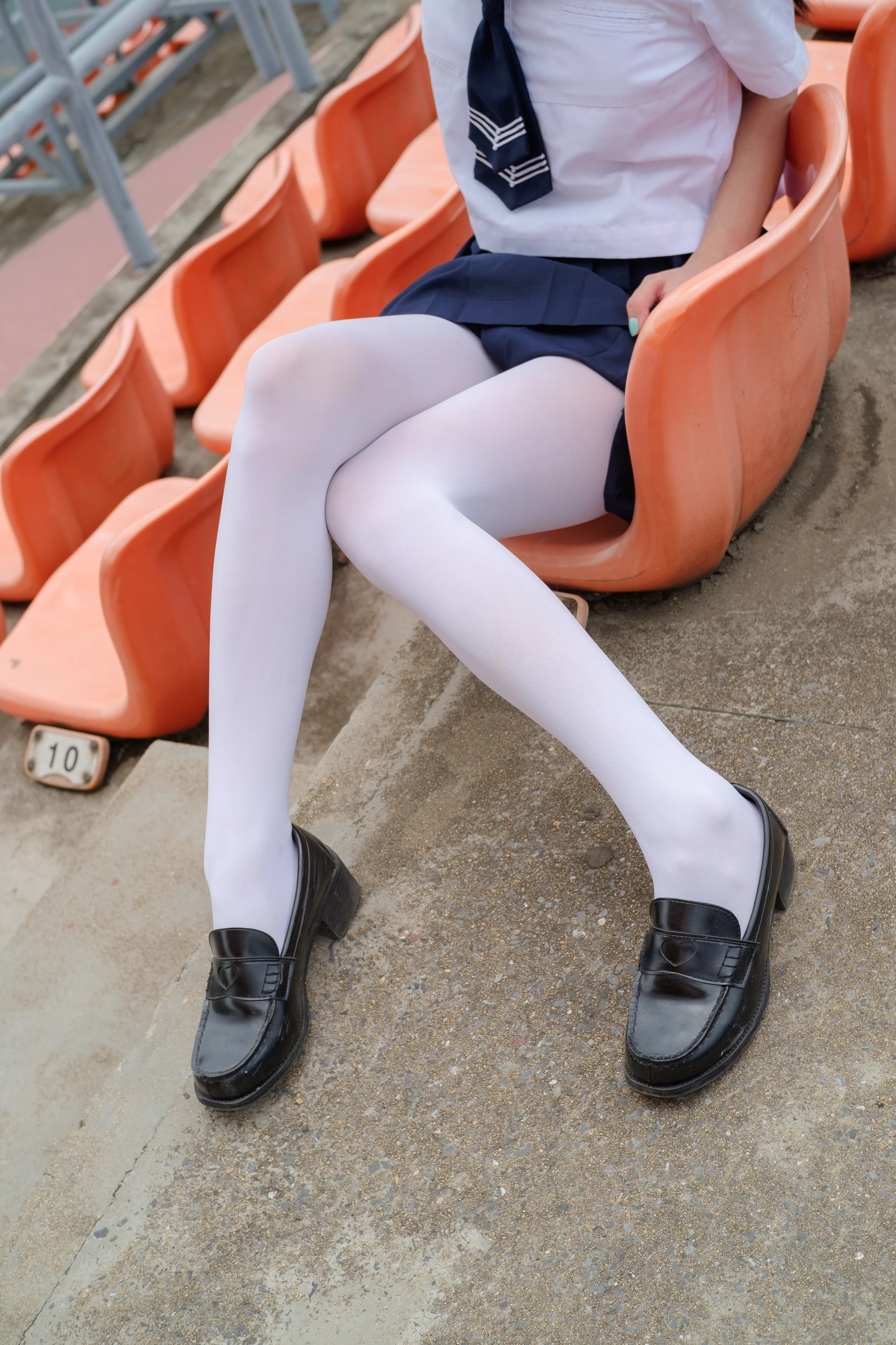 森萝财团 [BETA-004] 高中女生JK白丝外拍 [113P]插图8